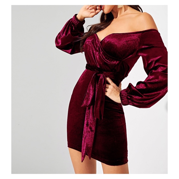 Burgundy Off Shoulder Bodycon Velvet Party Dress - Picture 4 of 5